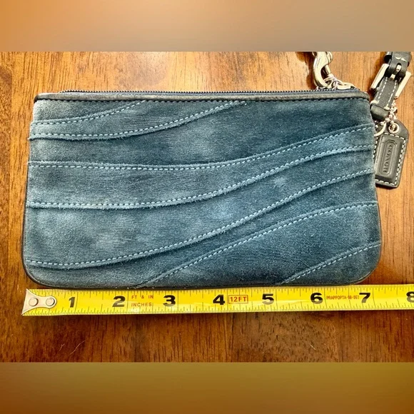 Coach Vintage Wave Patchwork Suede Wristlet - Picture 3 of 5